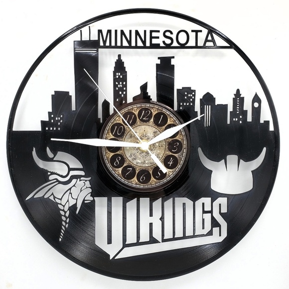 MINNESOTA VIKINGS vinyl record clock - Picture 1 of 2